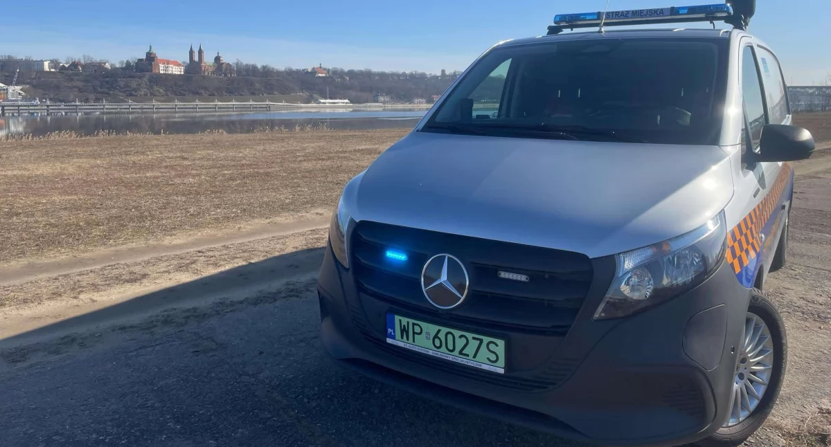 Kto jeszcze robi porządki w samochodach nad Wisłą? Patrole czuwają!