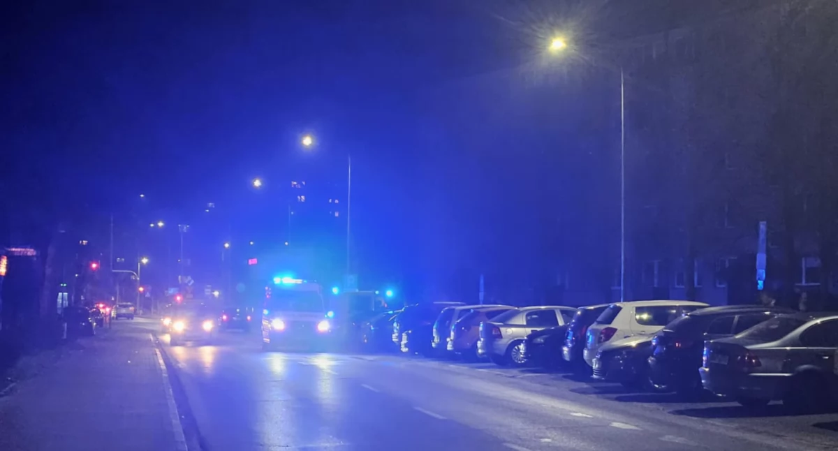 Zablokowano ul. Rembielińskiego w Płocku. Powodem był pożar  