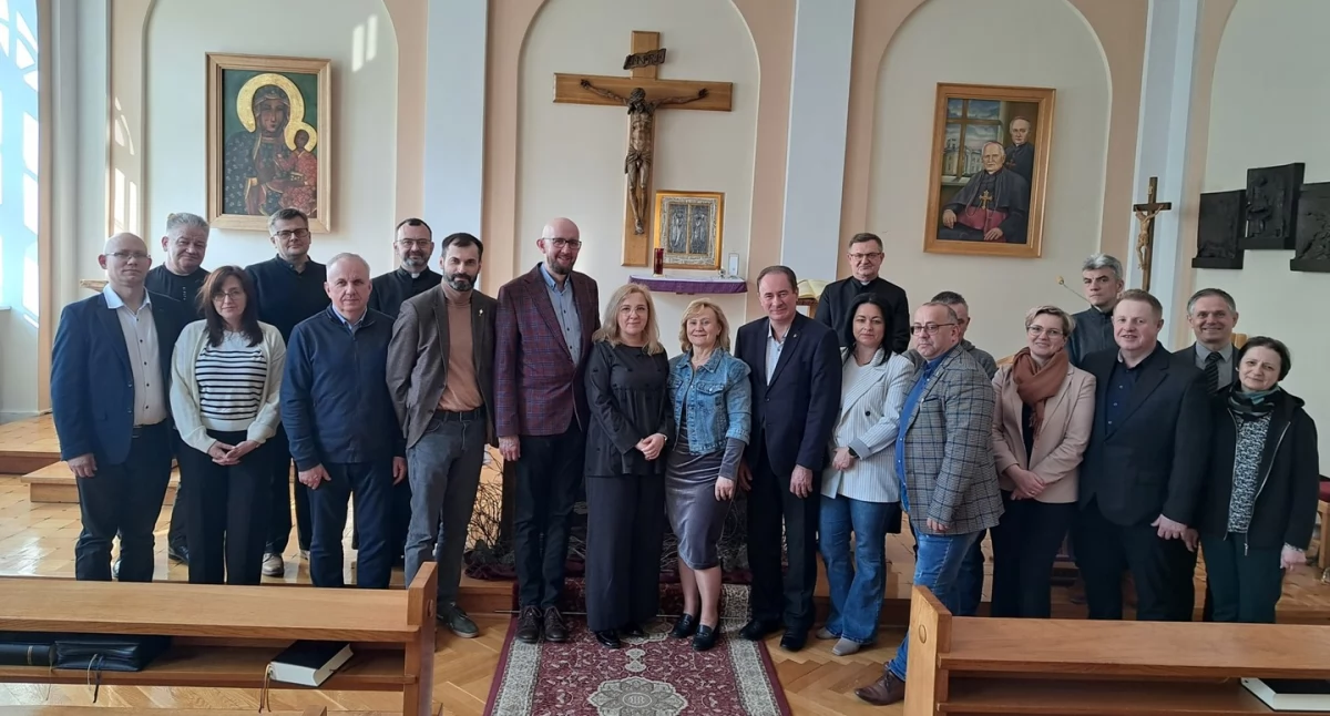 13 świeckich mężczyzn przeciera w Diecezji Płockiej nowy szlak. Żony muszą wyrazić zgodę