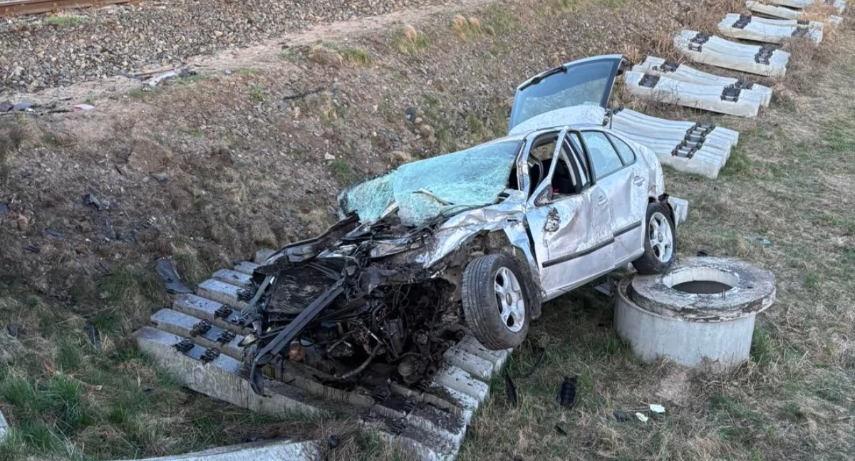 Tragedia na niestrzeżonym przejeździe w gm. Zawidz. Nie żyje 59-latek