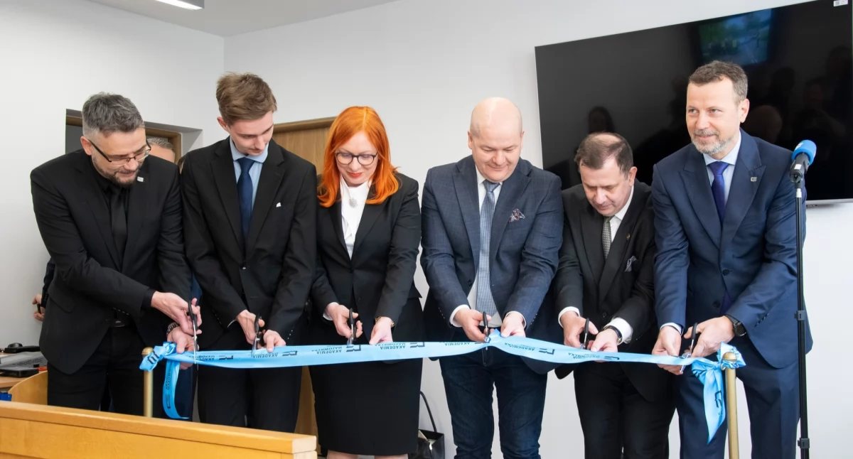 Studenci mają idealne warunki! Nowe specjalistyczne sale w Akademii Mazowieckiej 