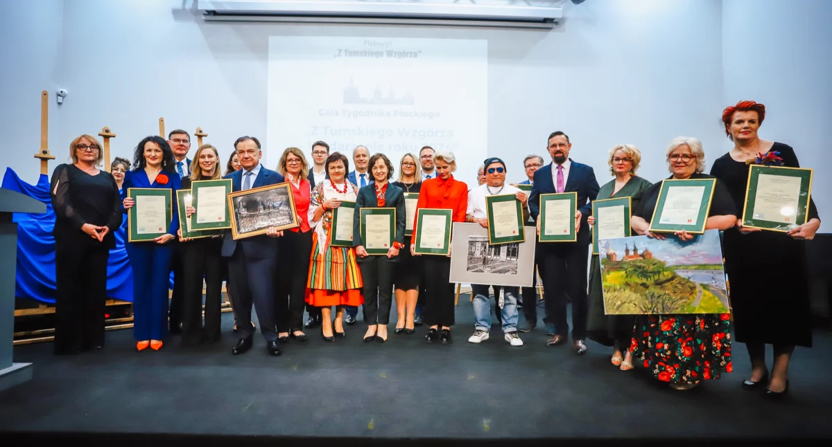 Rozstrzygnęliśmy 18. edycję Plebiscytu „Z Tumskiego Wzgórza” - Wydarzenie Roku 2024. Komu przypadły miedzioryty? Kim byli uhonorowani akrylową Panoramą Płocka, które osoby dostały linoryty?