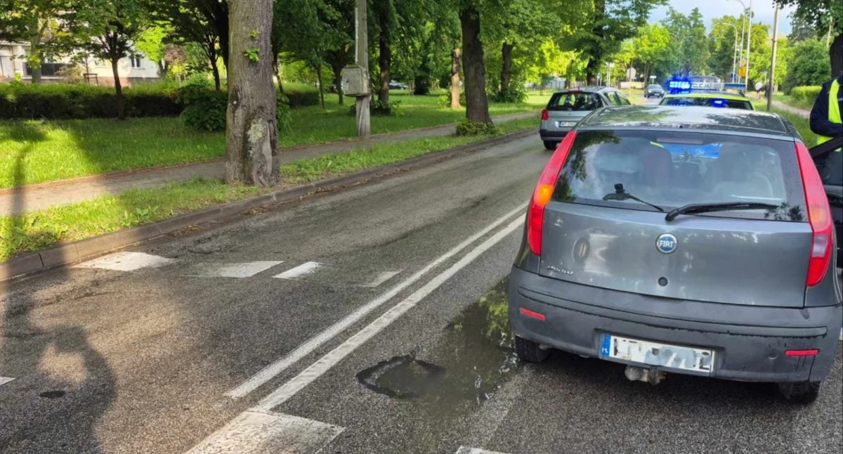 81-letni kierowca potrącił kobietę na przejściu dla pieszych. Ruch wahadłowy na ul. Dobrzyńskiej 
