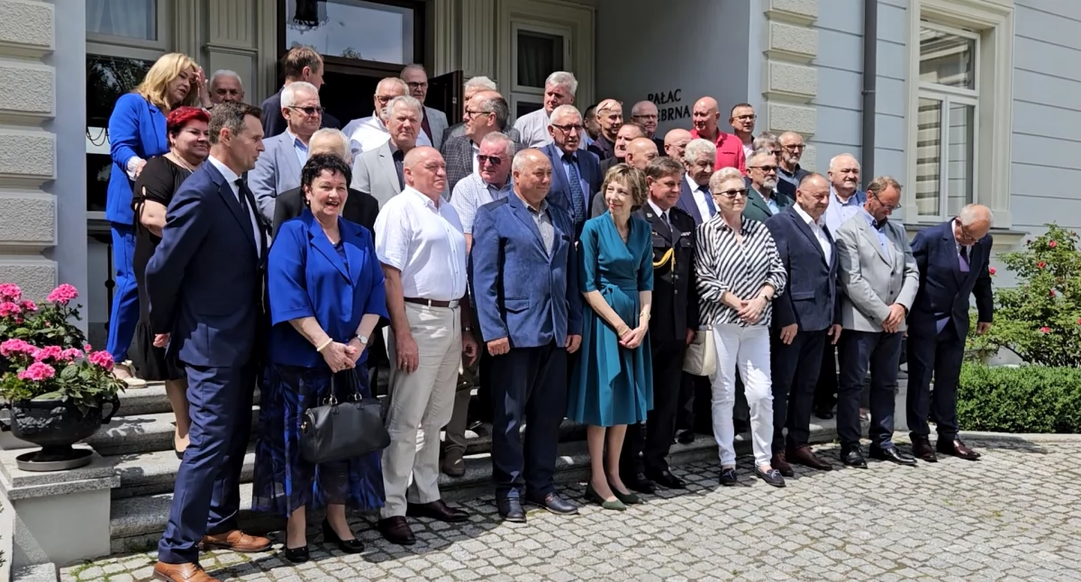 ORLEN uhonorował pracowników odchodzących na emeryturę. Pałac w Srebrnej gościł zasłużone gremium