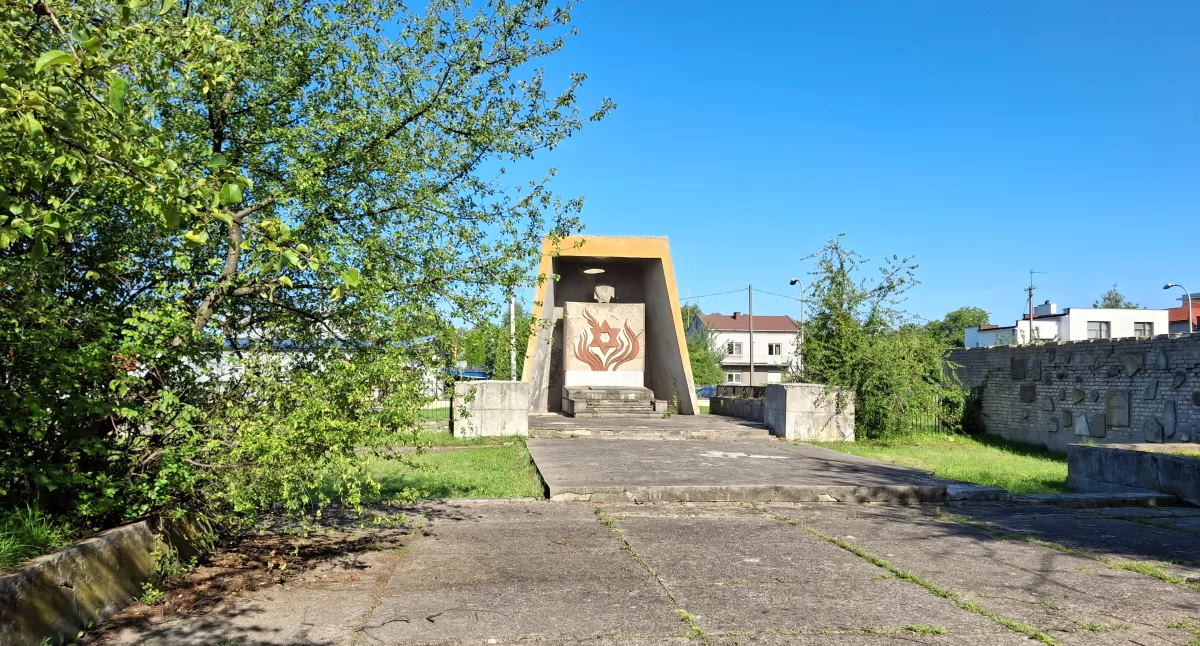Przygotowania do budowy parku przy ulicach Mickiewicza i Traugutta. Przetarg wciąż nierozstrzygnięty
