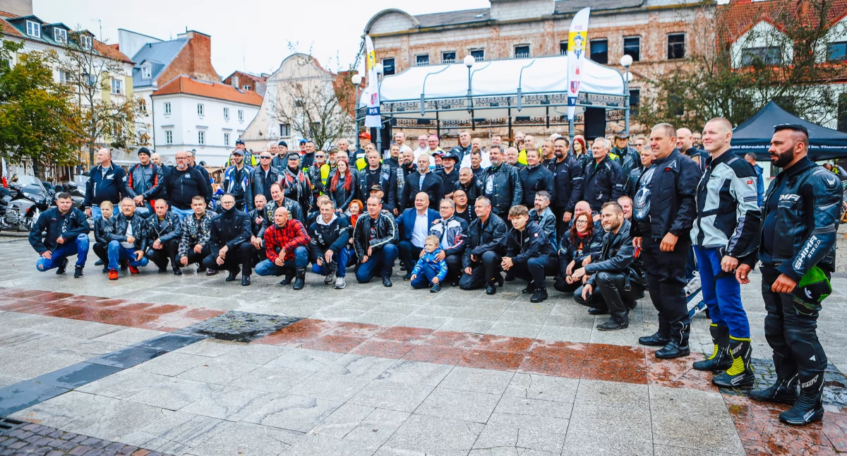 Tylko raz można zorganizować taką akcję! Diecezjalne Spotkanie Motocyklistów w Płocku [ZDJĘCIA, FILM]