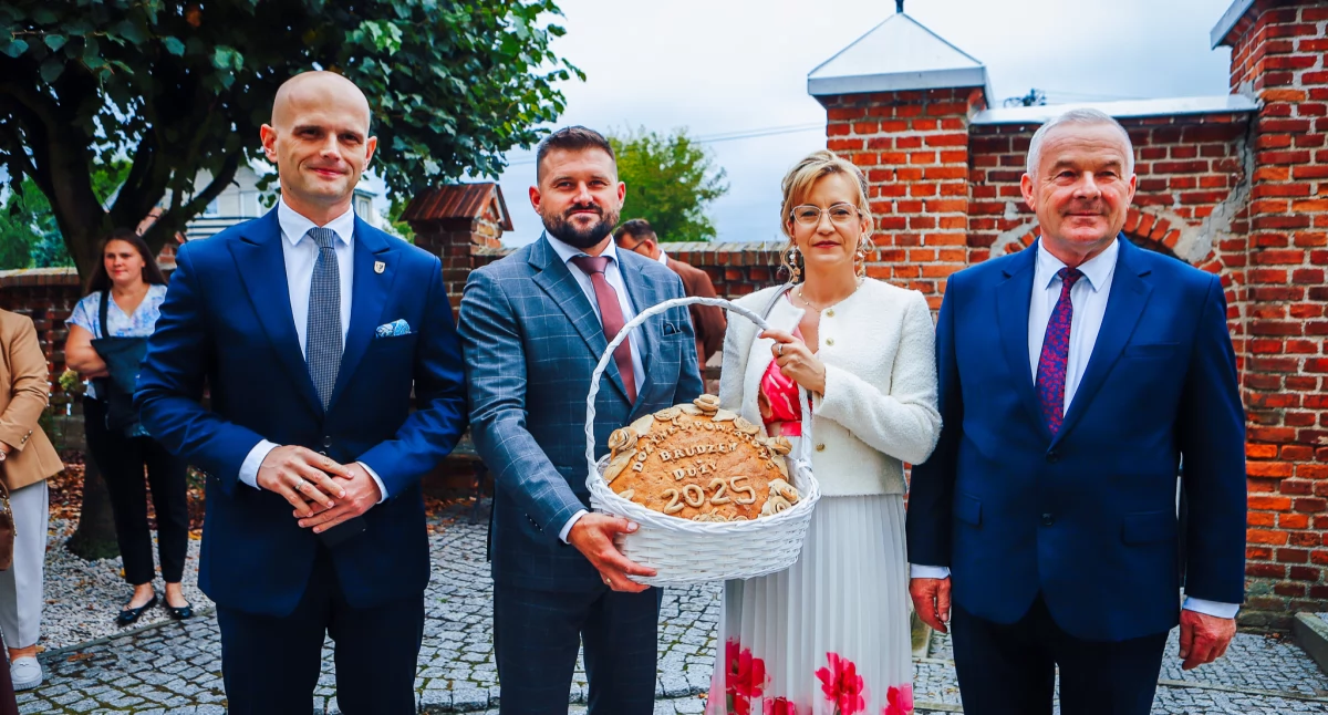 Tak wyglądały Dożynki Powiatu Płockiego w Brudzeniu Dużym [ZDJĘCIA]