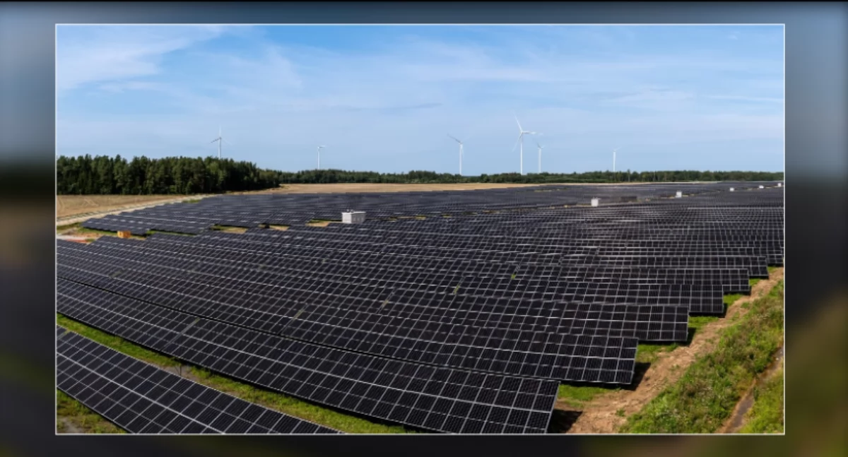 Czysta energia zasili rafinerię ORLENU. W Możejkach powstaje wyjątkowa elektrownia słoneczna 