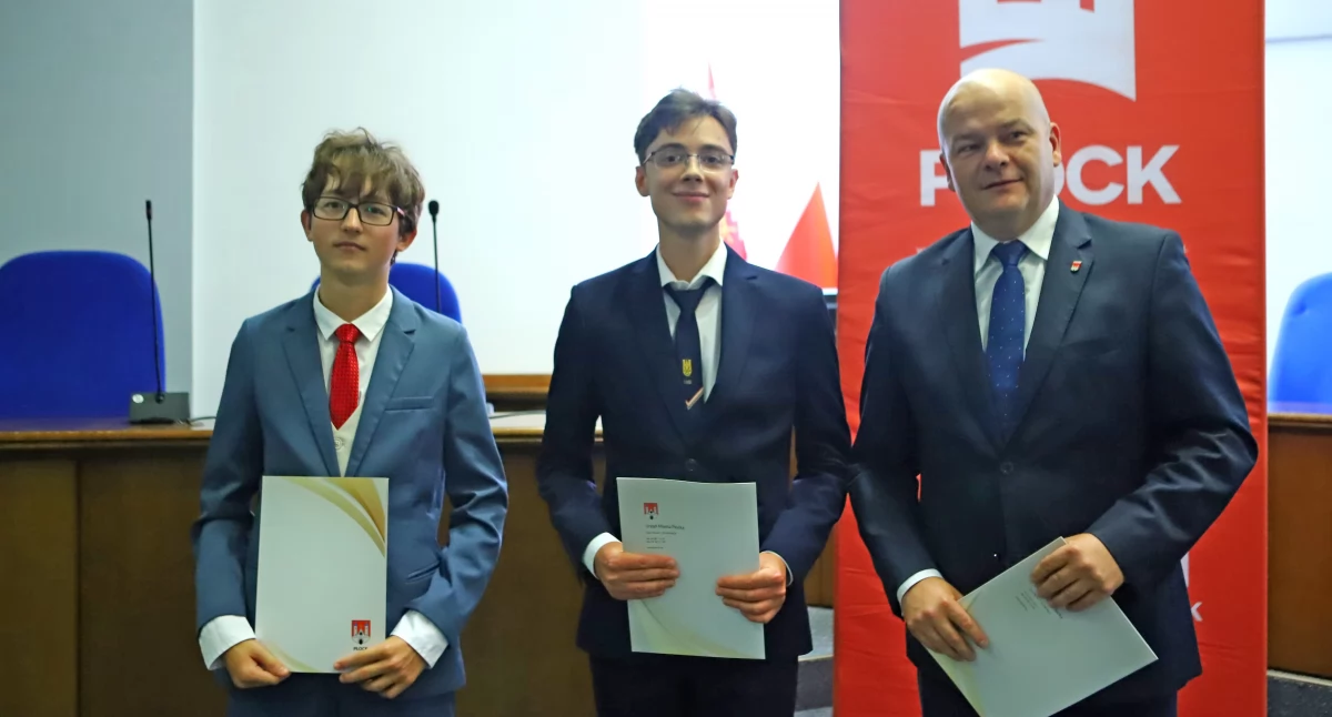 Płockie Talenty 2025: 76 prymusów, 10 tys. zł i wielkie sukcesy! [ZDJĘCIA]