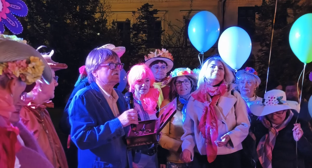 Rozpoczęły się Płockie Dni Seniora. Parada, polonez i prywatka na starówce [ZDJĘCIA]