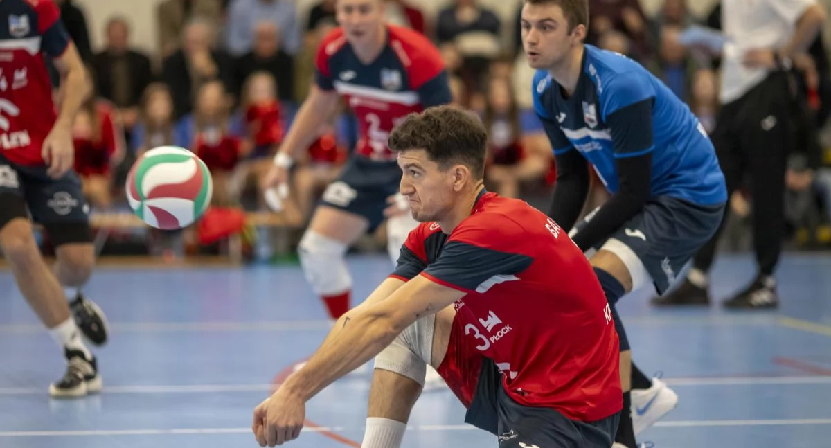 KPS Płock przegrał 0:3 z drużyną z Kobyłki. Emocje w Blaszak Arenie