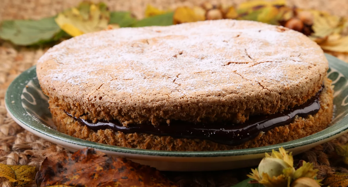 Przepisy kulinarne Izabeli Chudzyńskiej. Torta di nocciole senza farina