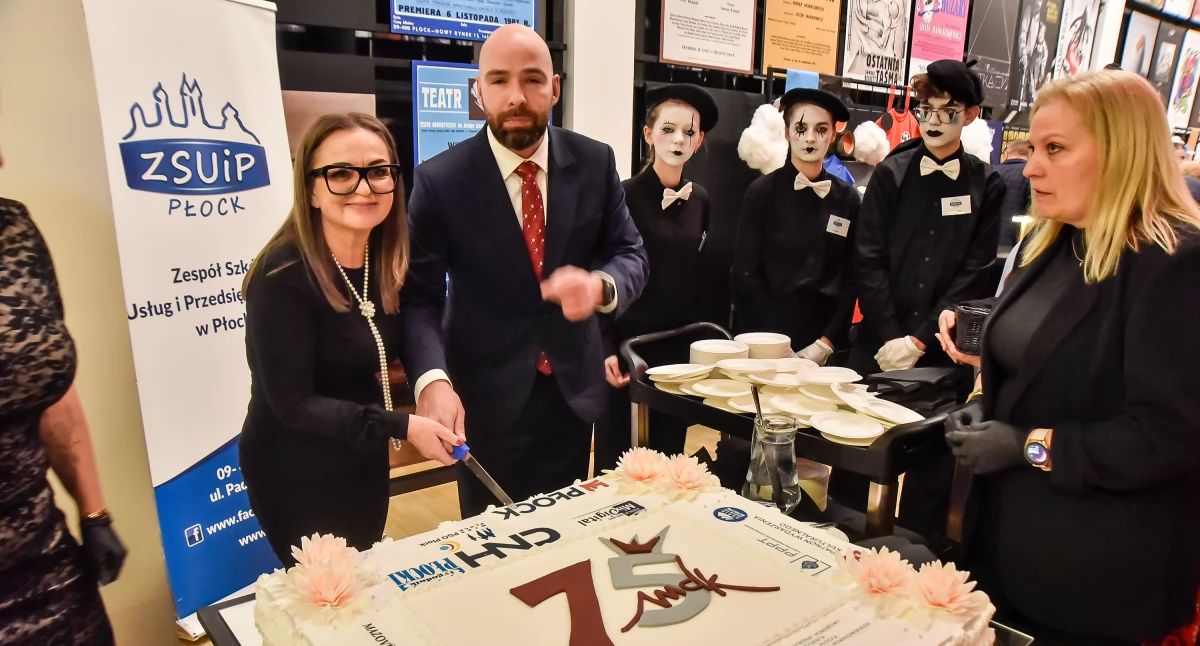 Płocki MDK ma już 75 lat! Wielka gala w teatrze! [ZDJĘCIA]