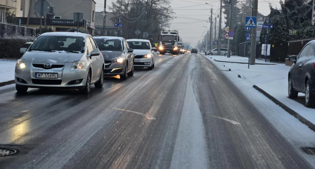 Taniec na lodzie we mgle? Zacznie się dziś wieczorem w Płocku i powiecie płockim