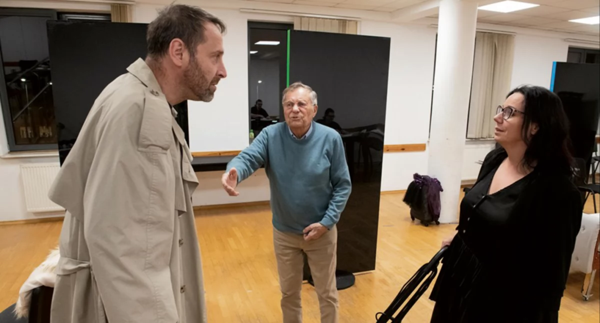 Stefan Friedmann zaprasza na „Pomoc domową”. Pożegnajmy 2025 rok w teatrze
