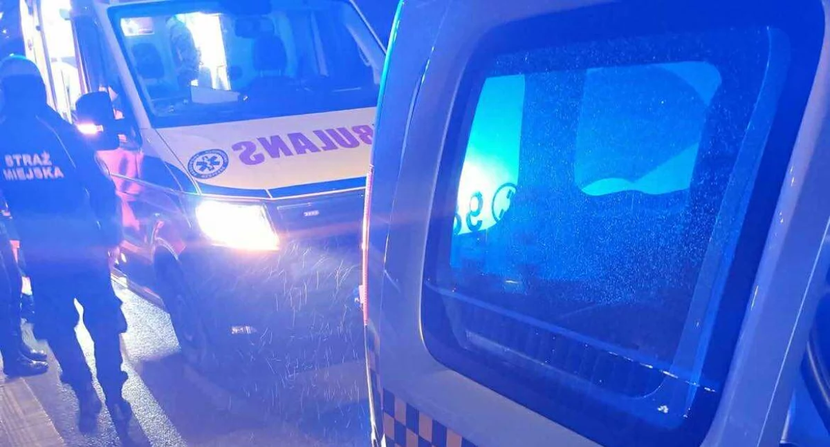 Strażnicy miejscy uratowali mężczyznę na moście w Płocku. Decydowały sekundy