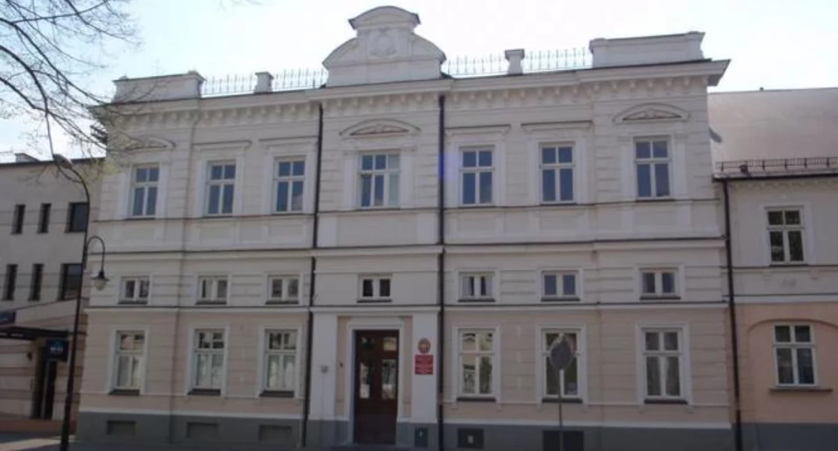 Jeden z dawnych płockich hoteli na sprzedaż.  Przetarg ustny już w połowie kwietnia