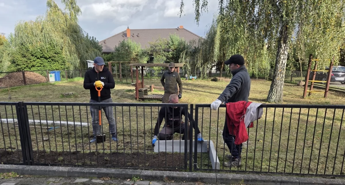 WOŚP, turnieje piłkarskie, działania ekologiczne, Narodowe Czytanie Wspólnie dla Sikorza i Okolic