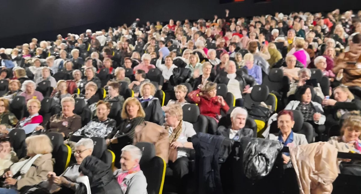 Wielki dzień w Płocku. Tak świętowało 300 seniorek! 