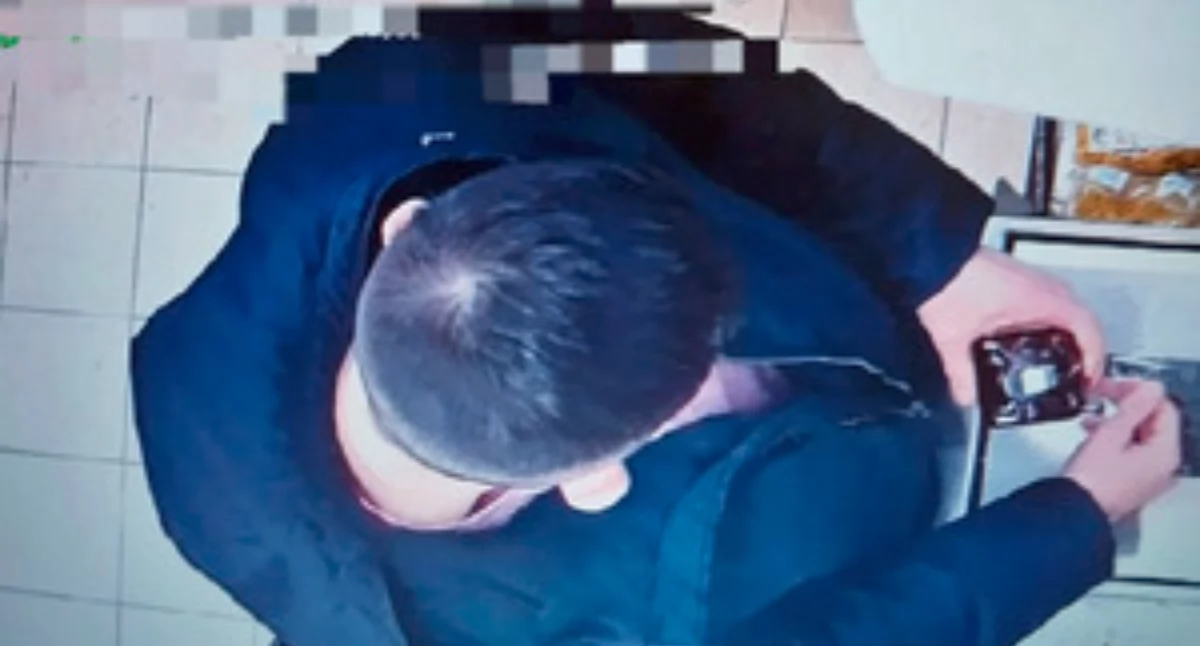 Sprytny trik przy kasie samoobsługowej nie zadziałał. 35-latek w rękach Policji w Płocku