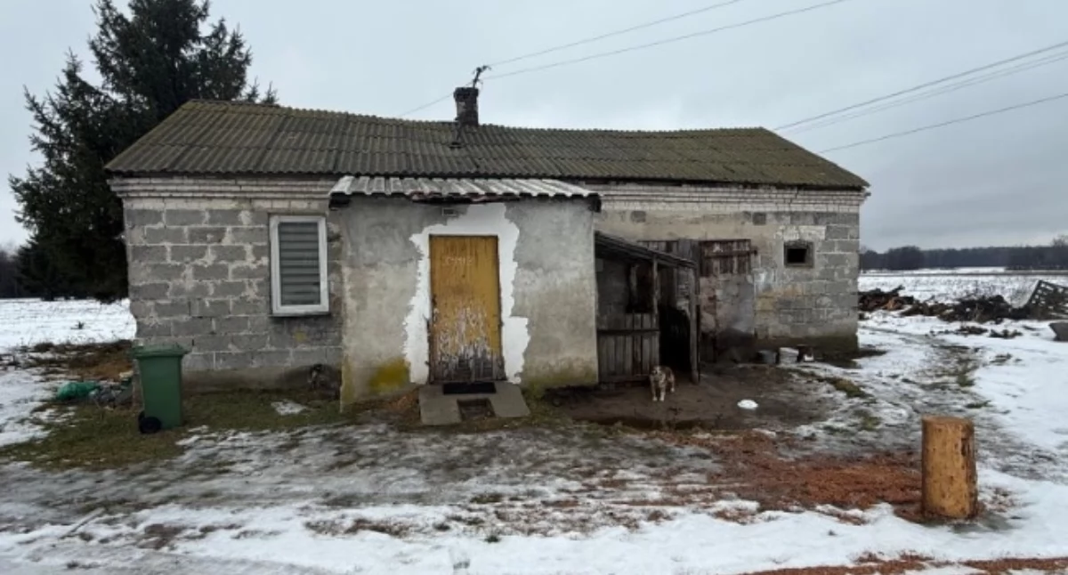 Ich dom w każdej chwili może runąć... Trwa zbiórka na rzecz mieszkańców Mochowa 