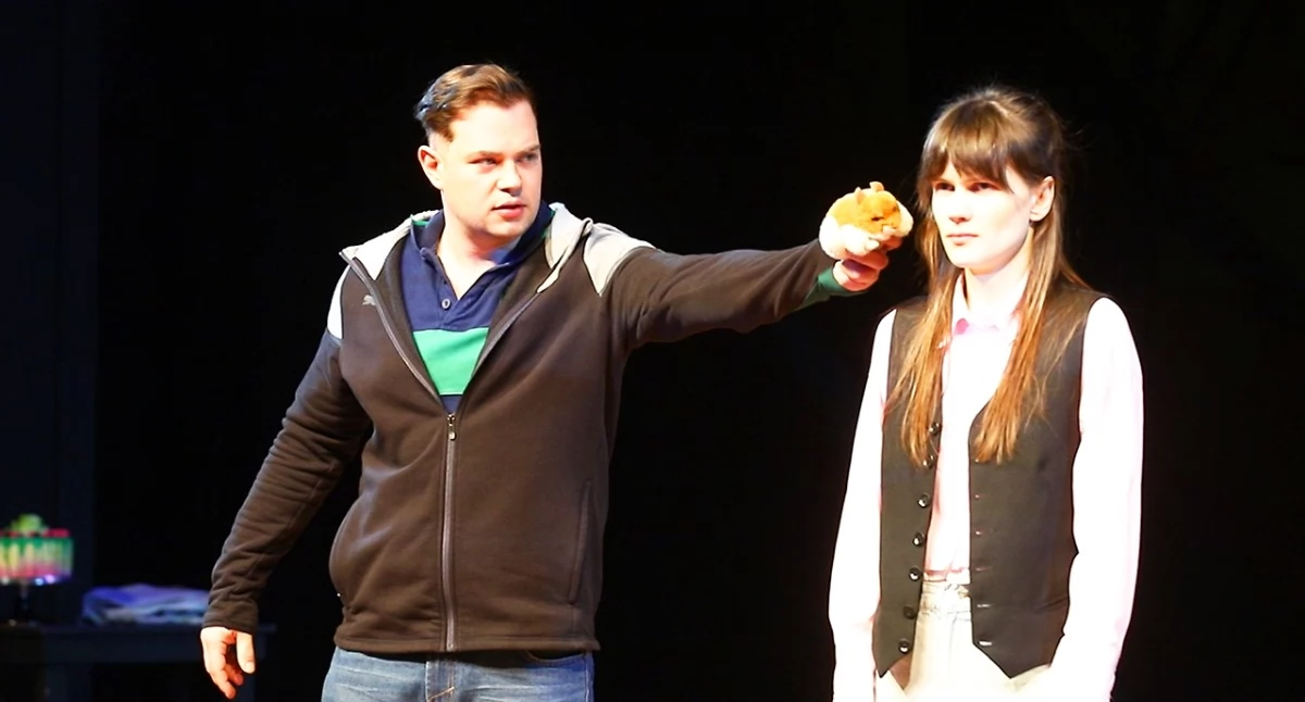 Ważna misja Teatru Dramatycznego w Płocku. Sam, czyli lekcja życia za symboliczną złotówkę 