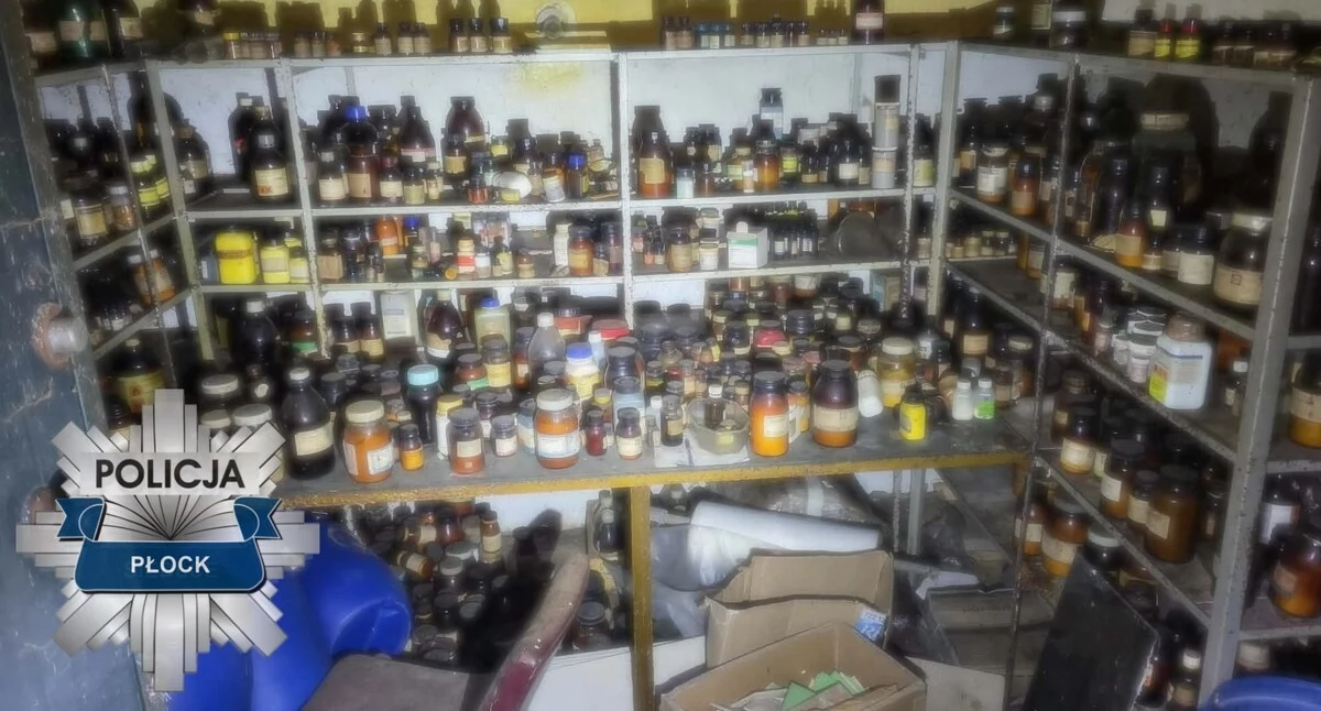 Akcja służb na Zielonej w Płocku. Piwnica zmarłego chemika kryła groźną tajemnicę