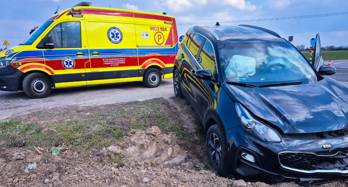 Wypadek w Rogozinie. Sprawca z promilami. 3 osoby w szpitalu [ZDJĘCIA]