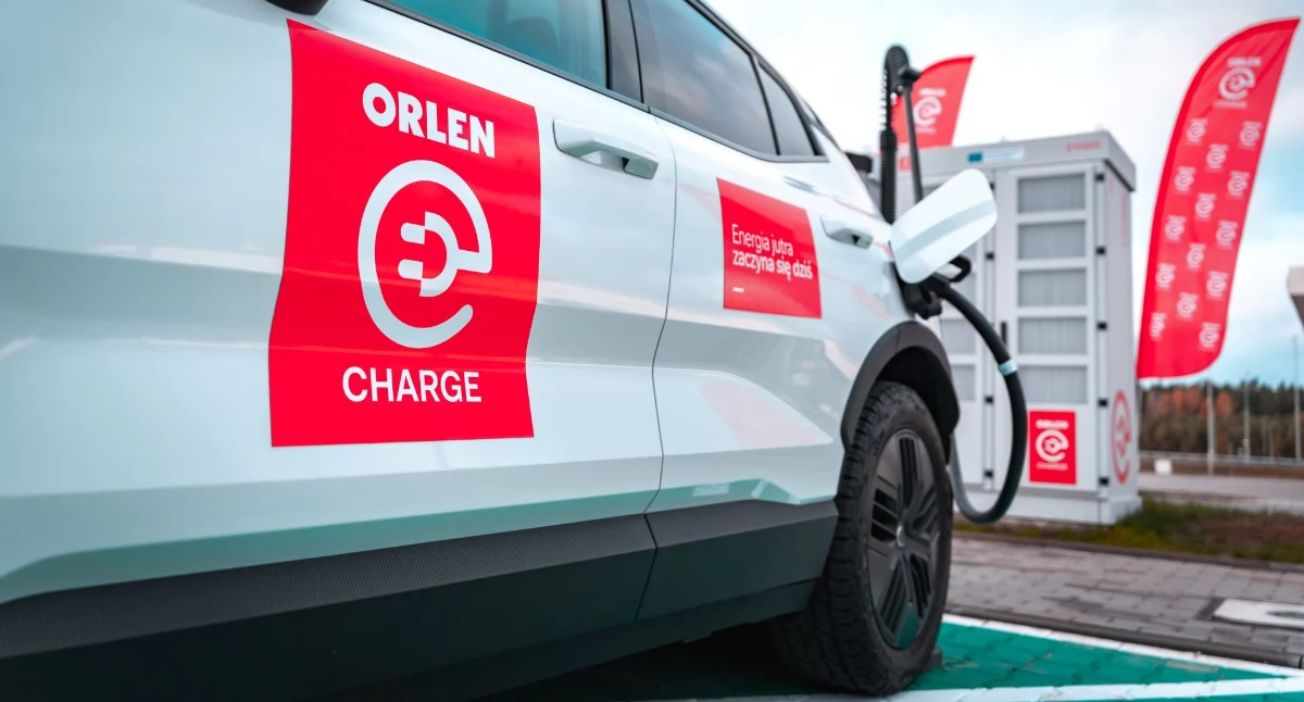 Kierowcy elektryków naładują swoje pojazdy taniej. Ruszyła promocja ORLEN Charge