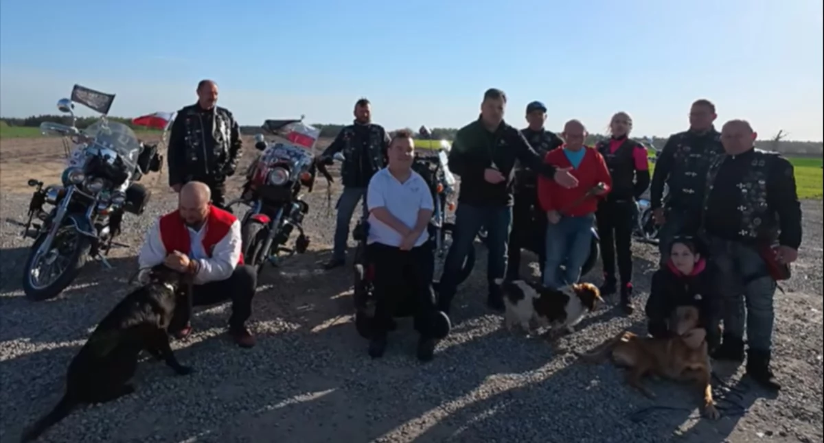 Stowarzyszenie Drony nad Wisłą oraz Stowarzyszenie Moto Blachersi wspieramy akcję OTOZ Animals Płock