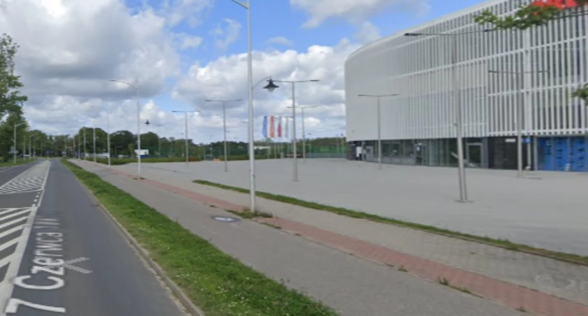  Problem z parkowaniem przy stadionie przy okazji wydarzeń sportowych. Ratusz odrzucił propozycję płockiej radnej: „Nie ma takiej możliwości”