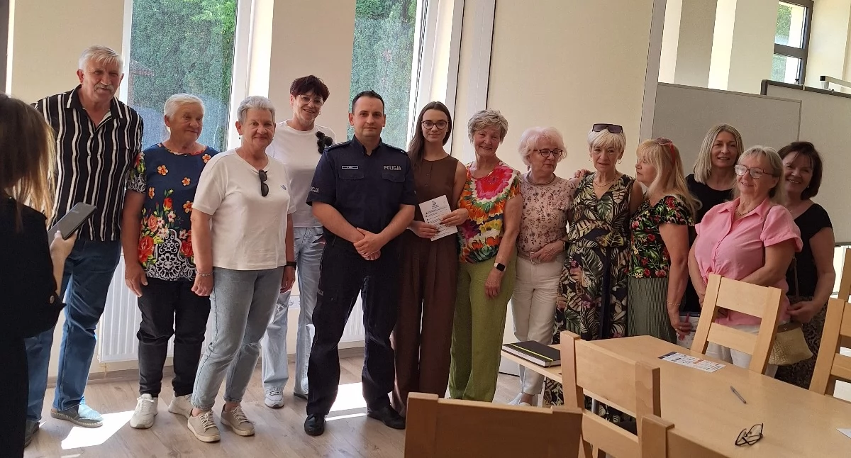Cyberbezpieczeństwo a świadomość seniorów. Projekt Centrum Aktywnego Seniora w Płocku