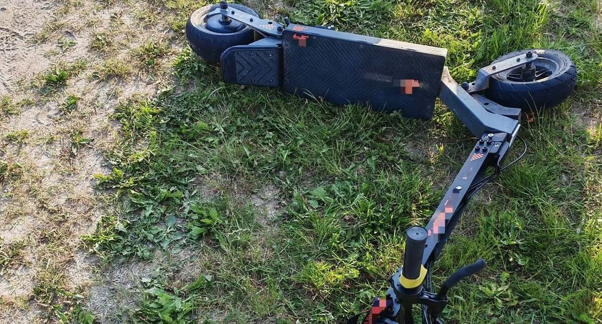 Dwie 14-latki jechały razem na hulajnodze elektrycznej. Doszło do wypadku