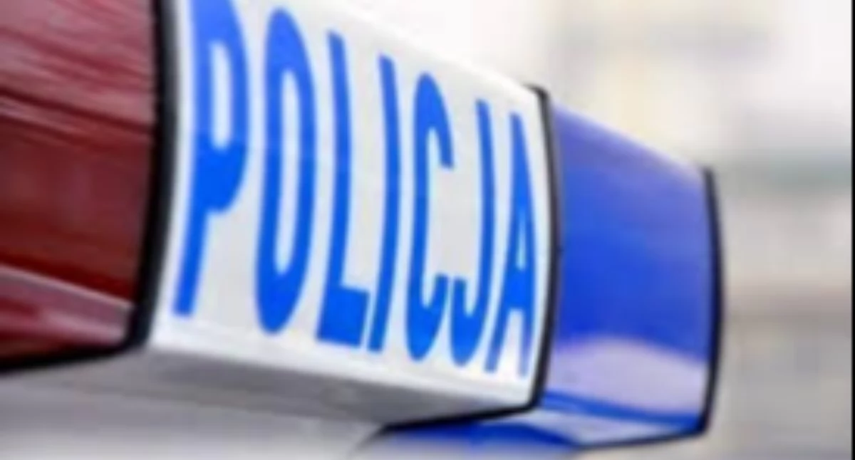 Pozostawiona torba wzbudziła podejrzenia. Kierownik sklepu zarządził ewakuację