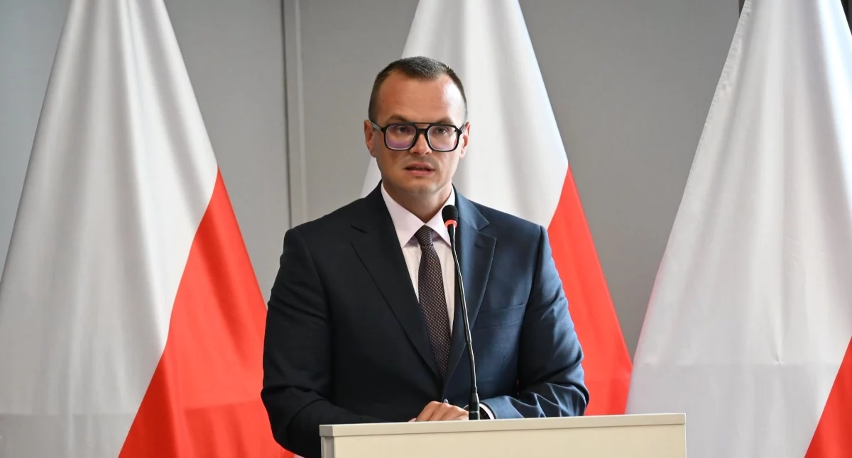 Decyzja radnych. Jednogłośne wotum zaufania i absolutorium dla wójta Piotra Jakubowskiego