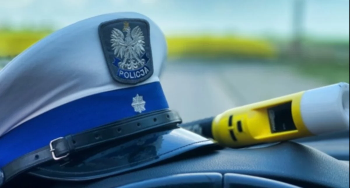 Kontrola drogowa przybrała nieoczekiwany obrót. Kierująca Citroenem wylądowała w policyjnej celi.