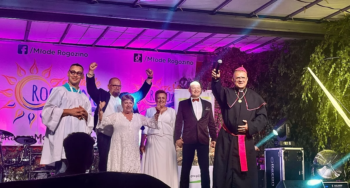 Weselna zabawa do późnej nocy. Rogozino po raz kolejny przyciągnęło tłumy