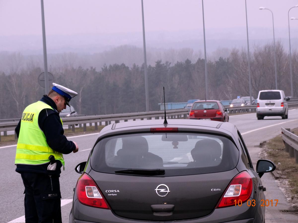 W miniony weekend posypały się mandaty. Za niezapięte pasy bezpieczeństwa