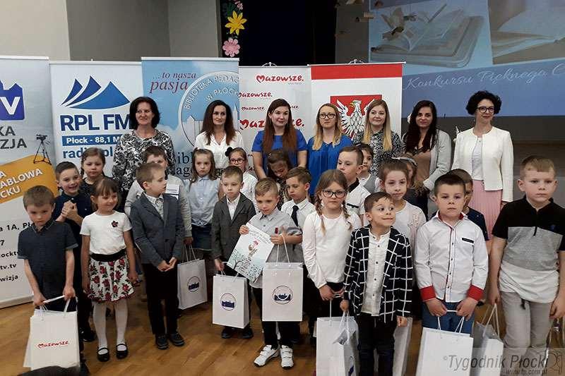 Książkowy maraton w Bibliotece Pedagogicznej