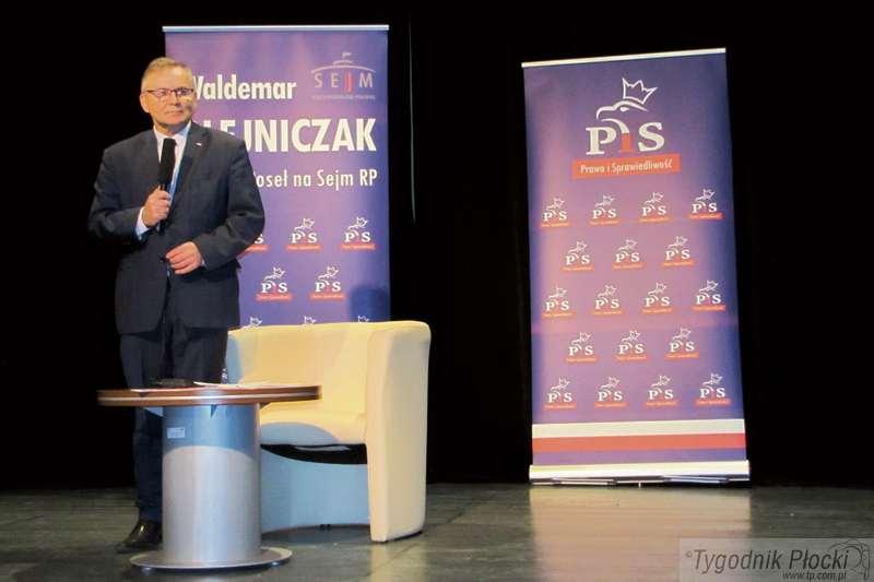 Poseł Olejniczak o piątce PiS i remoncie dworca w Sierpcu