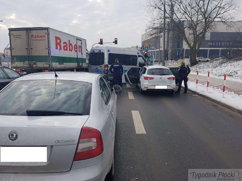 Byli poszukiwani listami gończymi. Zatrzymali ich sierpeccy policjanci