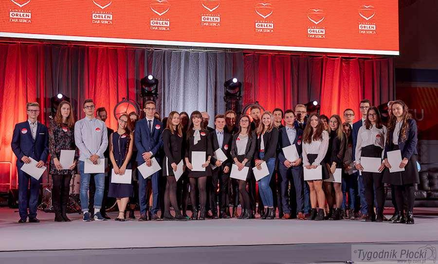 Stypendia dla 237 uczniów na gali fundacji „ORLEN-DAR SERCA” [ZDJĘCIA]