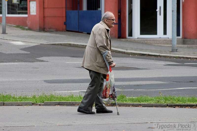 Nie da się ukryć, jesteśmy coraz starsi. Kto będzie pracował?