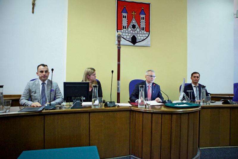 Bez PiS-u w prezydium Rady Miasta