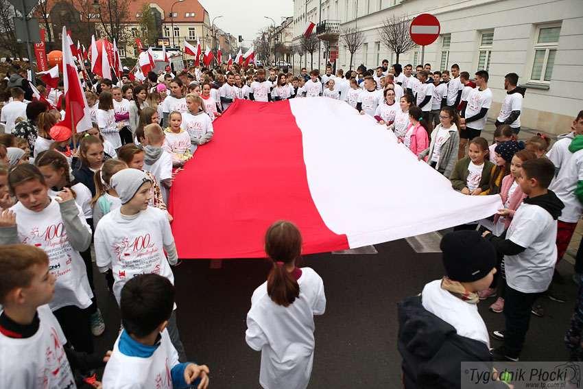 XII Bieg Niepodległości - biegnij z biało-czerwoną [ZDJĘCIA]