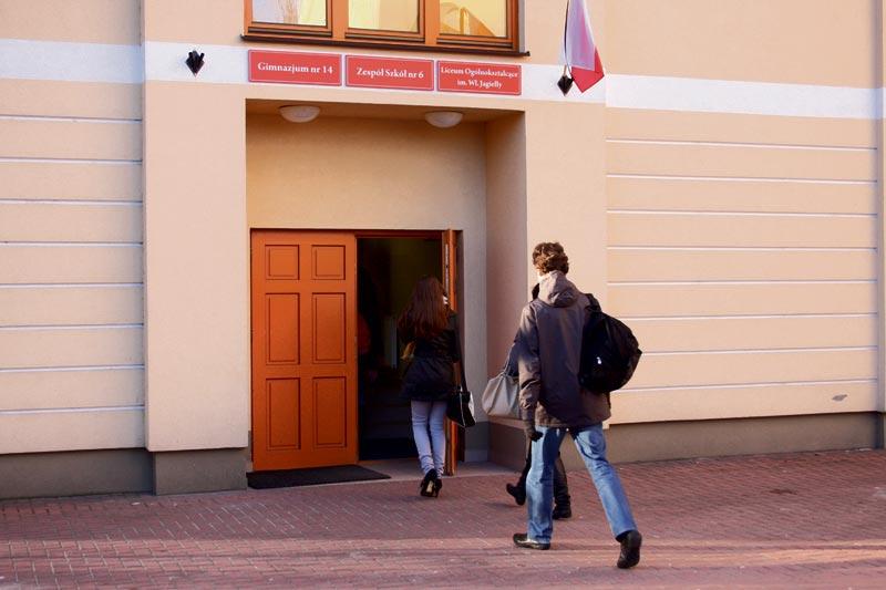 20-latek zaatakował w Jagiellonce. Rodzice zaniepokojeni