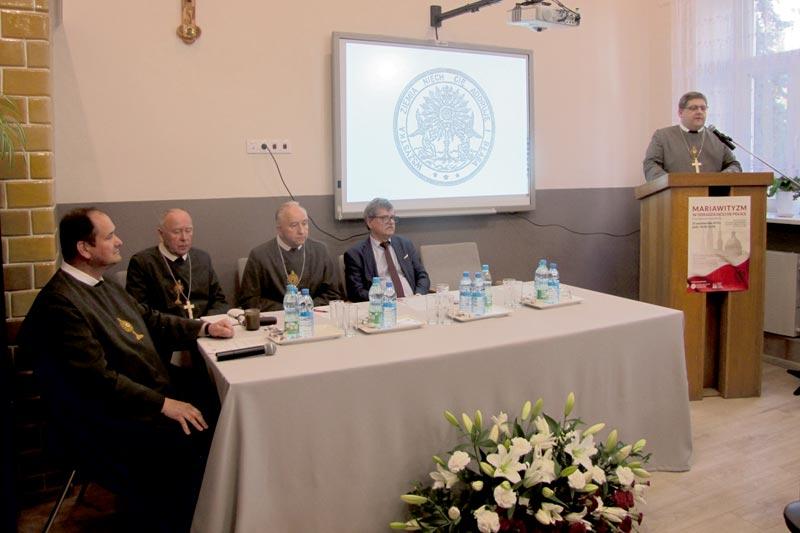 Sympozjum naukowe o mariatywizmie