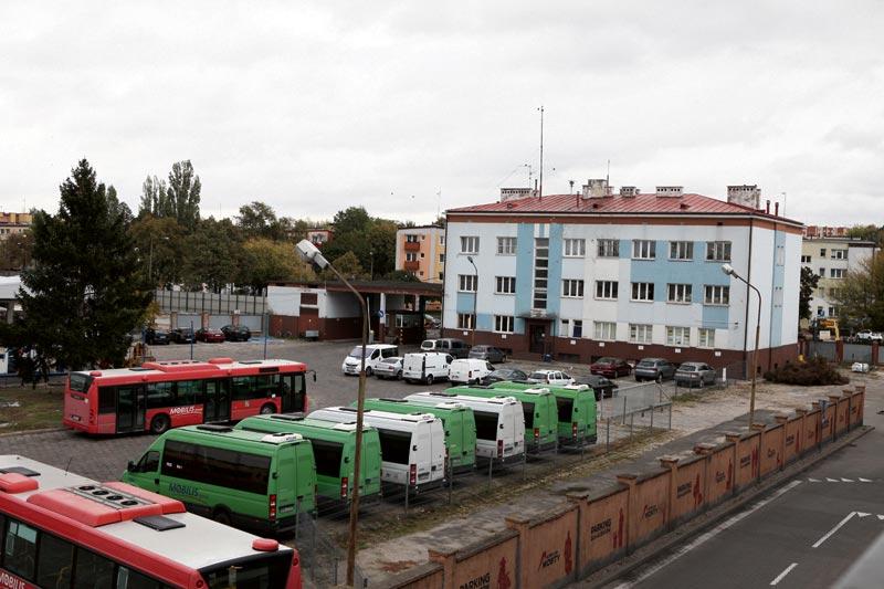 Autobusem do Warszawy tylko do końca października