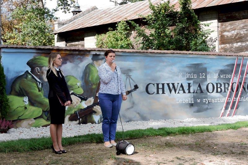 Mural w Dobrzykowie