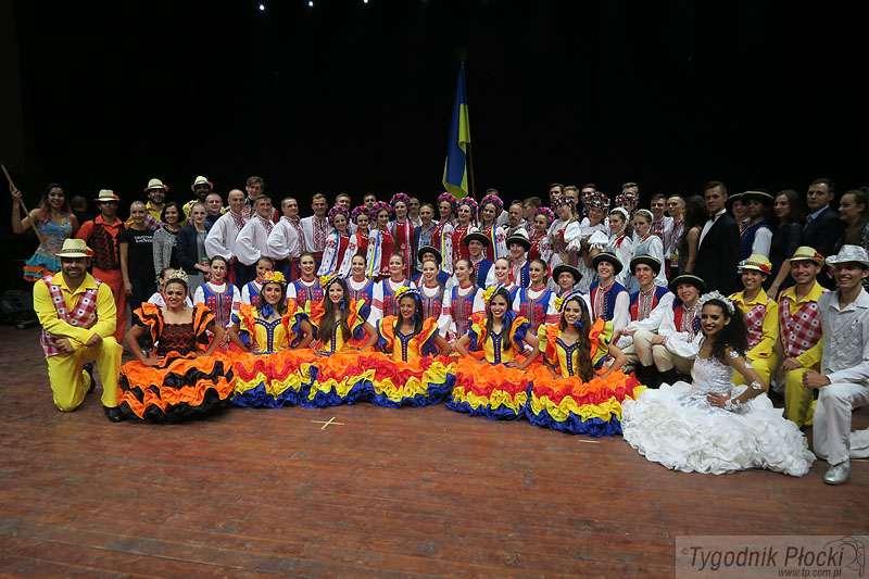 Barwne święto folkloru [ZDJĘCIA]